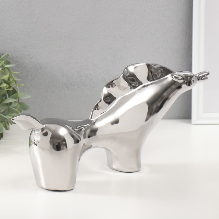 Сувенир керамика Сувенир керамика "Целеустремленный конь" серебро 7х39,5х17 см