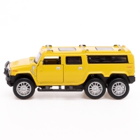 Машина металлическая &laquo;Внедорожник&raquo;, 1:36, свет, звук, открываются двери, инерция, цвет МИКС
