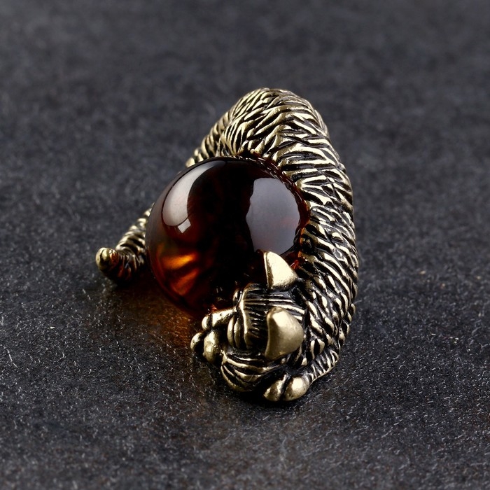 Сувенир Сувенир "Кот с мячом", латунь, янтарь