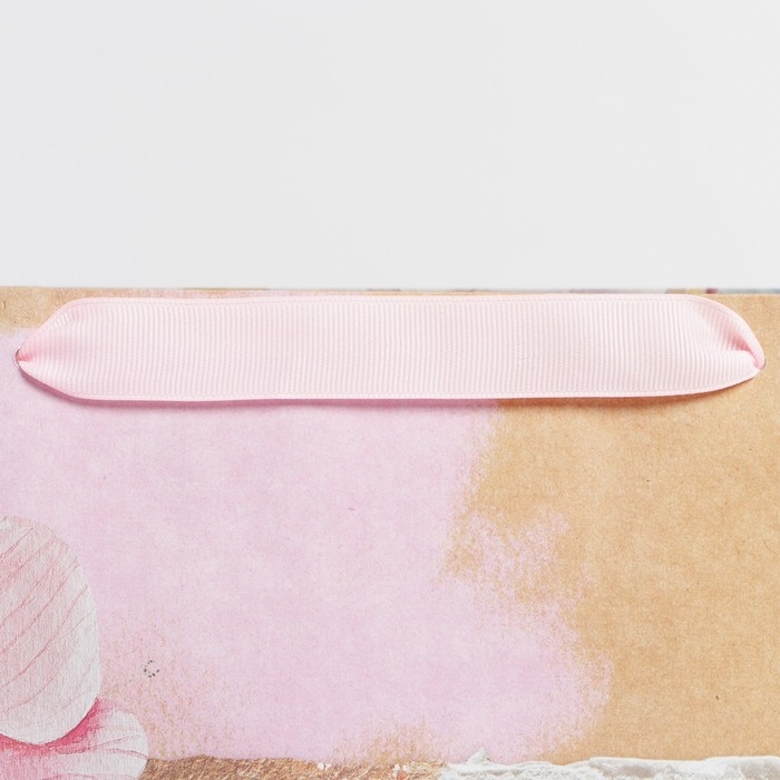 Пакет подарочный крафтовый горизонтальный, упаковка, &laquo;Прекрасной&raquo;, L 40 х 31 х 11,5 см