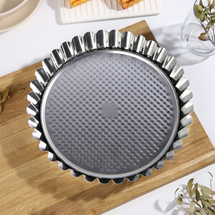 Форма для выпечки «Классика», 28×4,5 см, съёмное дно Форма для выпечки «Классика», 28×4,5 см, съёмное дно