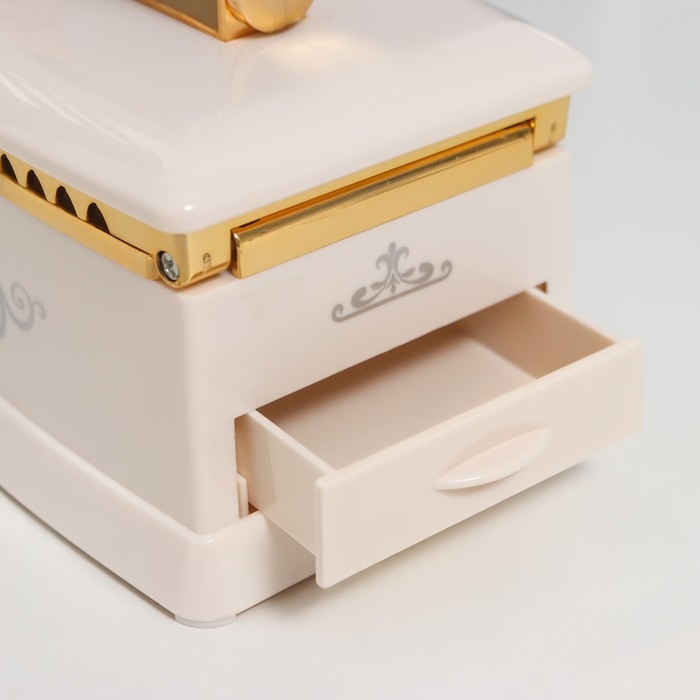 Шкатулка музыкальная механическая Шкатулка музыкальная механическая "Ретро утюг" белый 9х16х12 см