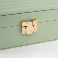 Шкатулка кожзам для украшений "Стёганная. Полоски" серо-зелёная 14х20х8 см Шкатулка кожзам для украшений "Стёганная. Полоски" серо-зелёная 14х20х8 см