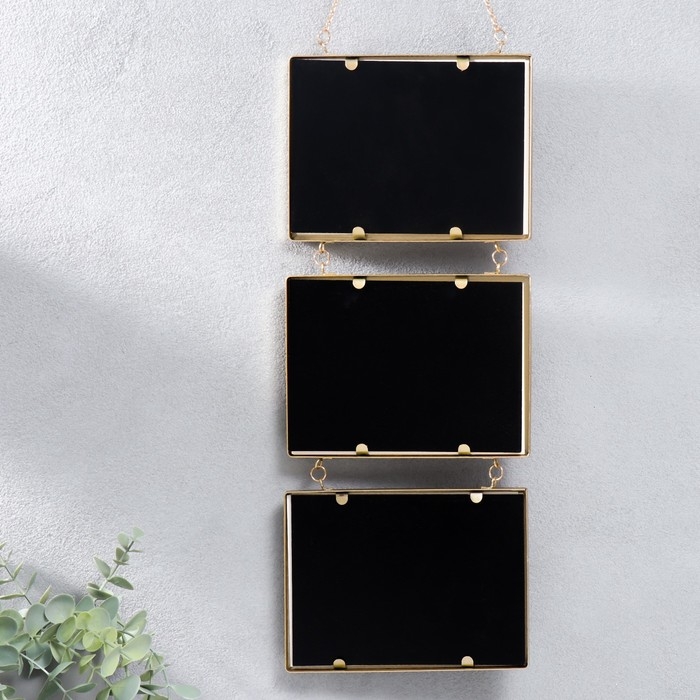 Фоторамка металл на 3 фото 10х15 см Фоторамка металл на 3 фото 10х15 см "Лофт. Строгие линии" золото, паспарту 44х18,5 см