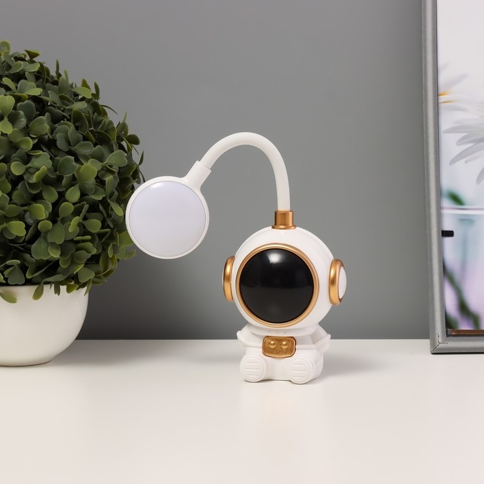 Ночник Ночник "Комонавт" LED 3Вт USB АКБ бело-золотой 8х7х20 см