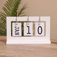 Сувенир вечный календарь, дерево, 5,5х19,5х13 см, цв. белый Сувенир вечный календарь, дерево, 5,5х19,5х13 см, цв. белый