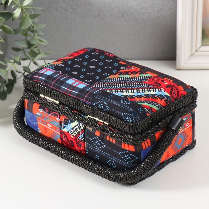 Шкатулка для рукоделия Шкатулка для рукоделия "Пэчворк. Узоры" 18х12х9,5 см