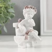 Сувенир полистоун "Милый ангелочек на скамье с сердцем" кофейный венок 5х5х9 см