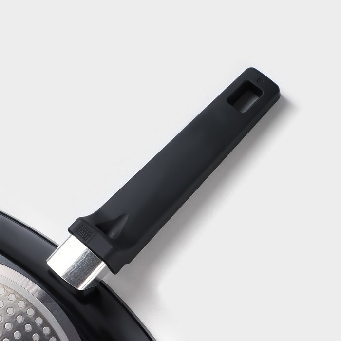 Сковорода гриль квадратная Magistro Flame, 28×28 см, антипригарное покрытие, индукция, цвет чёрный Сковорода гриль квадратная Magistro Flame, 28×28 см, антипригарное покрытие, индукция, цвет чёрный