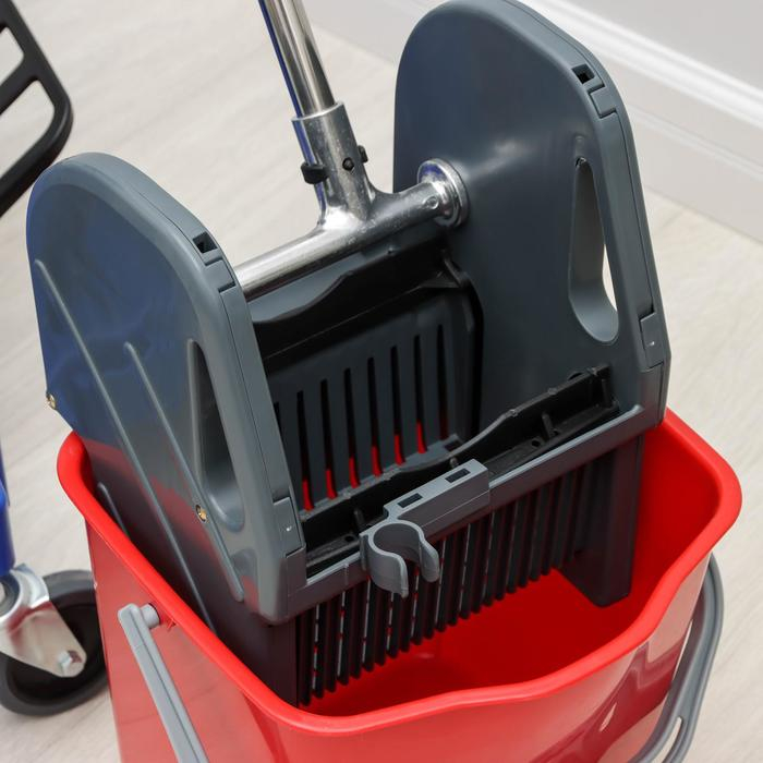 Многофункциональная тележка с вёдрами, отжимом и лотками