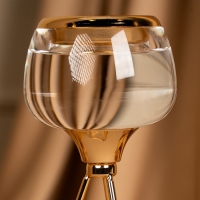 Подсвечник металл, стекло на 1 свечу &laquo;Изысканность&raquo; цвет золото 9.5 х 9.5 х 22.5 см