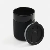 Кружка Nabo с силиконовым держателем, черная Кружка Nabo с силиконовым держателем, черная