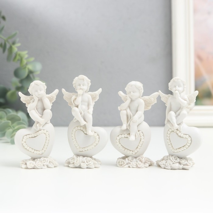 Сувенир полистоун Сувенир полистоун "Ангелок на сердечке из страз" МИКС 9х4,3х3 см