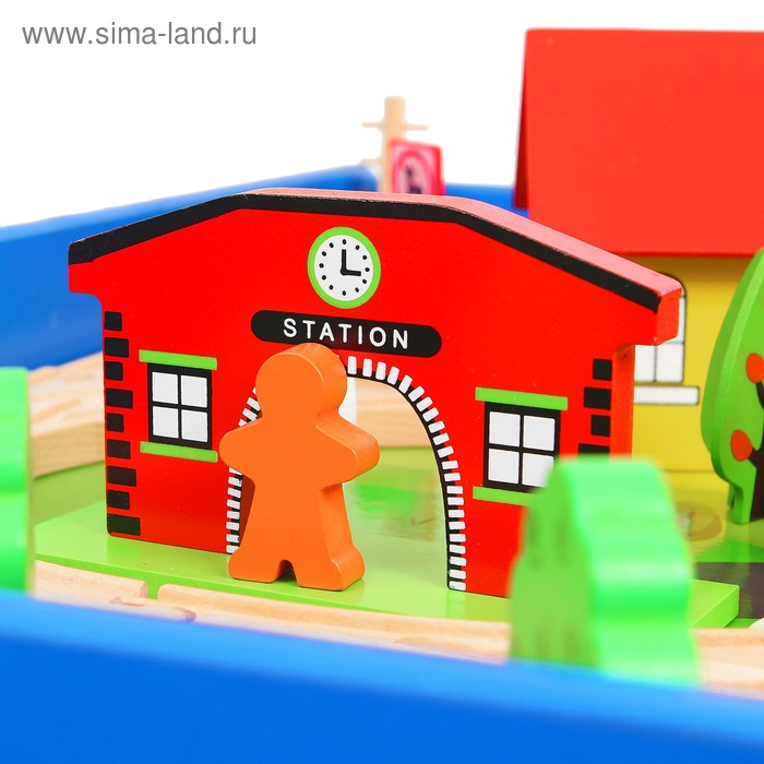 Железная дорога, 108 элементов, стол в комплекте Железная дорога, 108 элементов, стол в комплекте