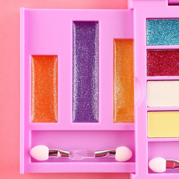 Набор детской косметики «Будь стильной» Набор детской косметики «Будь стильной»