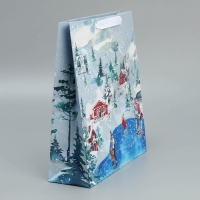 Пакет подарочный новогодний крафтовый вертикальный &laquo;Чудеса случаются&raquo;, M 26 х 30 х 9 см, Новый год