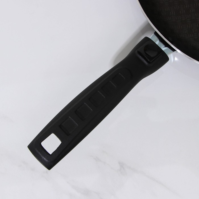 Сковорода «Хозяюшка», d=26 см, съёмная ручка, антипригарное покрытие, цвет бордовый Сковорода «Хозяюшка», d=26 см, съёмная ручка, антипригарное покрытие, цвет бордовый