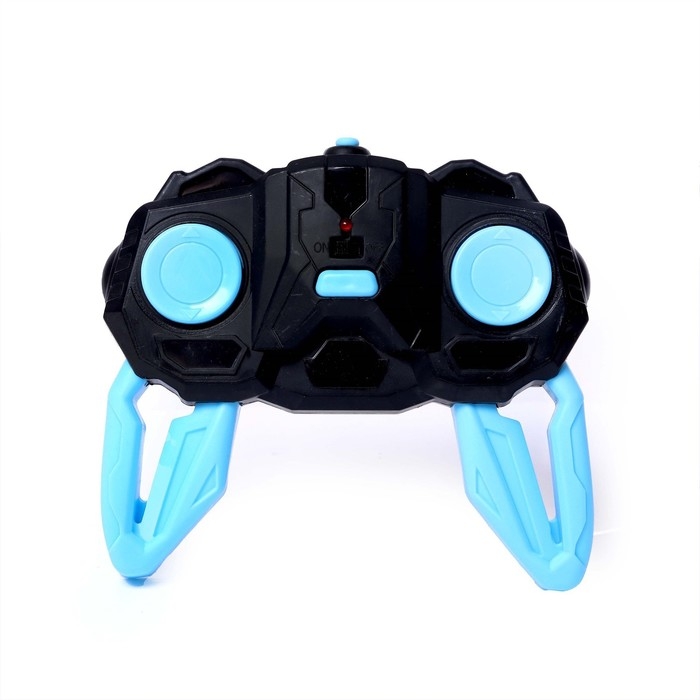 Машина-перевёртыш радиоуправляемая &laquo;Гусеничный&raquo;, работает от аккумулятора, цвет красный