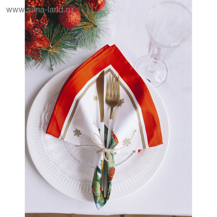 Набор столовый "Новогодняя сказка", скат.145х175см +/-3см с ГМВО, салф.40х40см-8 шт, хл100%
