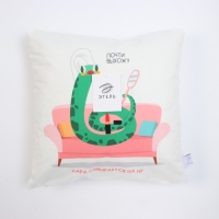 Новый год. Символ года. Змея. Чехол на подушку Этель &laquo;Лара и НГ&raquo; 40х40 см, велюр