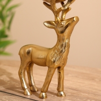 Подсвечник "Оленёнок" алюминий 13х8,5х21 см Подсвечник "Оленёнок" алюминий 13х8,5х21 см