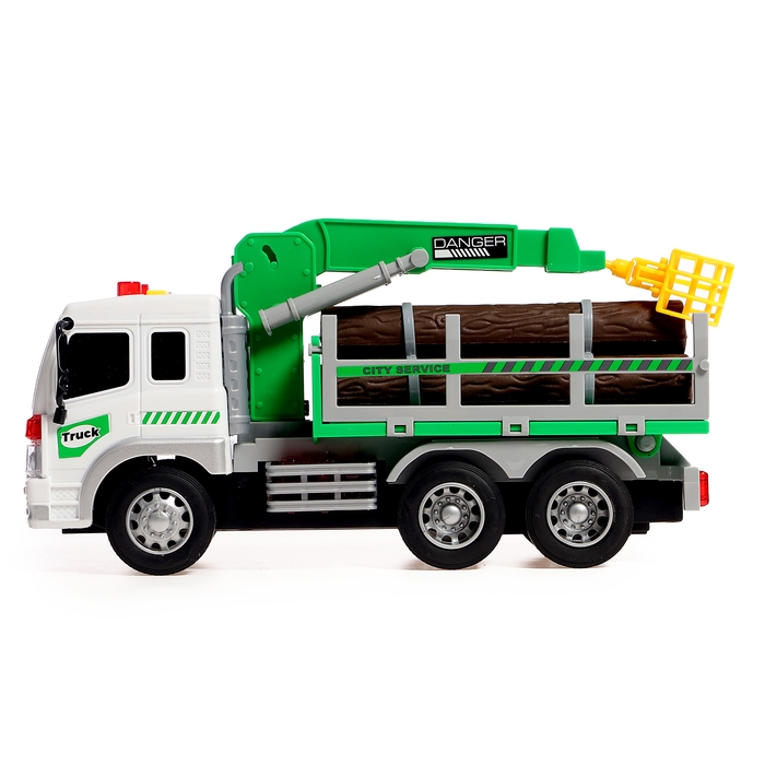 Грузовик «Лесовоз», инерция, 1:16, световые и звуковые эффекты Грузовик «Лесовоз», инерция, 1:16, световые и звуковые эффекты