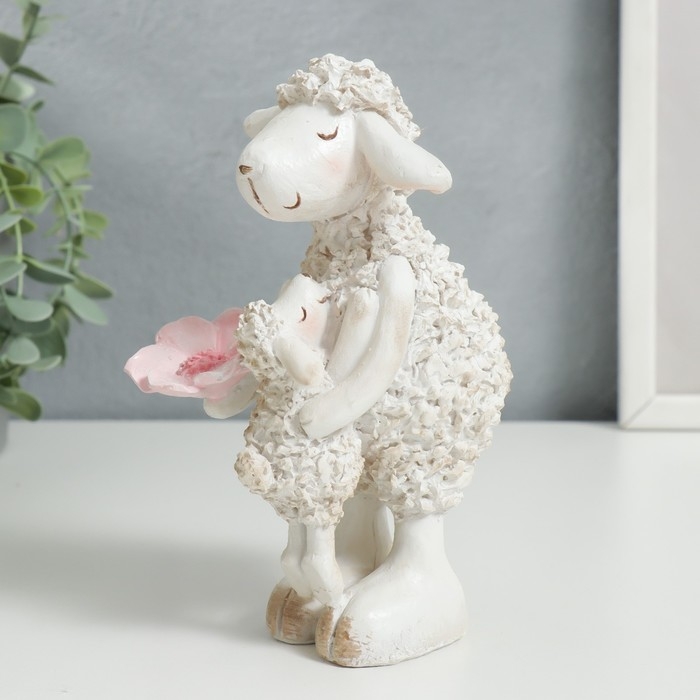 Сувенир полистоун Сувенир полистоун "Барашек с малышом и цветком" 17х11,5х9 см