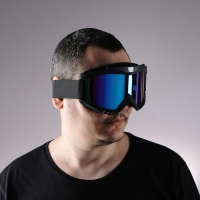 Очки-маска для езды на мототехнике, разборные, визор хамелеон, цвет черный Очки-маска для езды на мототехнике, разборные, визор хамелеон, цвет черный