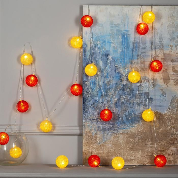 Гирлянда &laquo;Нить&raquo; 5 м с насадками &laquo;Клубки красно-золотистые&raquo;, IP20, прозрачная нить, 20 LED, свечение тёплое белое, 220 В