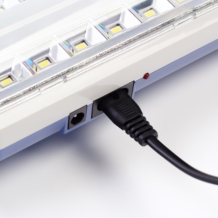 Фонарь кемпинговый аккумуляторный, 5 Вт, 1200 мАч, 500 лм, 20 LED, IP44, 8 х 24.5 см Фонарь кемпинговый аккумуляторный, 5 Вт, 1200 мАч, 500 лм, 20 LED, IP44, 8 х 24.5 см