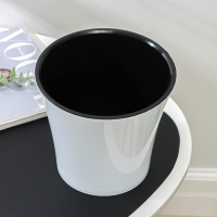 Кашпо для цветов со вставкой &laquo;Арте&raquo;, 3,5 л, цвет бело-чёрный