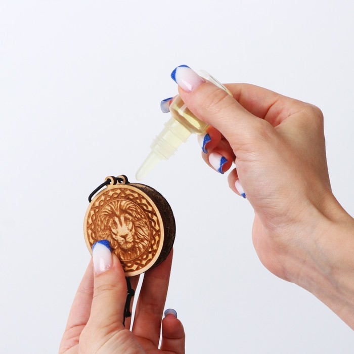 Подарочный набор &laquo;С Новый Годом!&raquo;, подвеска автомобильная с пропиткой и ароматизатор, 10 мл