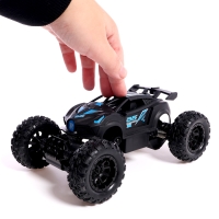 Джип радиоуправляемый «Покоритель», управление с телефона, работает от аккумулятора, цвет чёрный Джип радиоуправляемый «Покоритель», управление с телефона, работает от аккумулятора, цвет чёрный