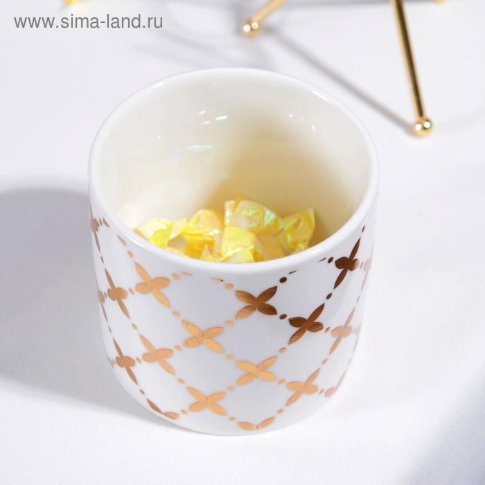 Конфетница керамическая &laquo;Клевер&raquo;, 220 мл, 8,5&times;14 см, цвет белый