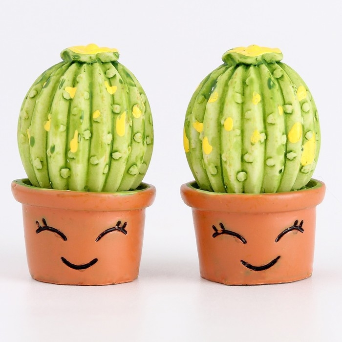 Миниатюра кукольная &laquo;Крупный кактус&raquo;, набор 2 шт., размер 1 шт. &mdash; 1,7 &times; 2,5 &times; 1,7 см