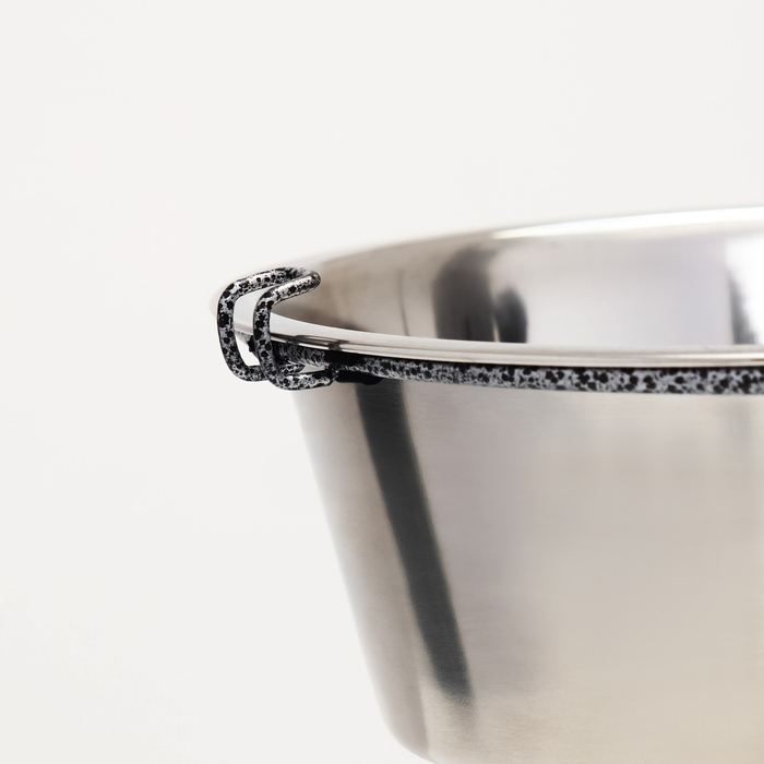 Регулируемая подставка с 2 мисками по 1,8 л, высота подставки 40 см Регулируемая подставка с 2 мисками по 1,8 л, высота подставки 40 см