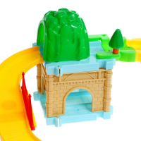 Железная дорога &laquo;Парк развлечений&raquo;, световые и звуковые эффекты, работает от батареек