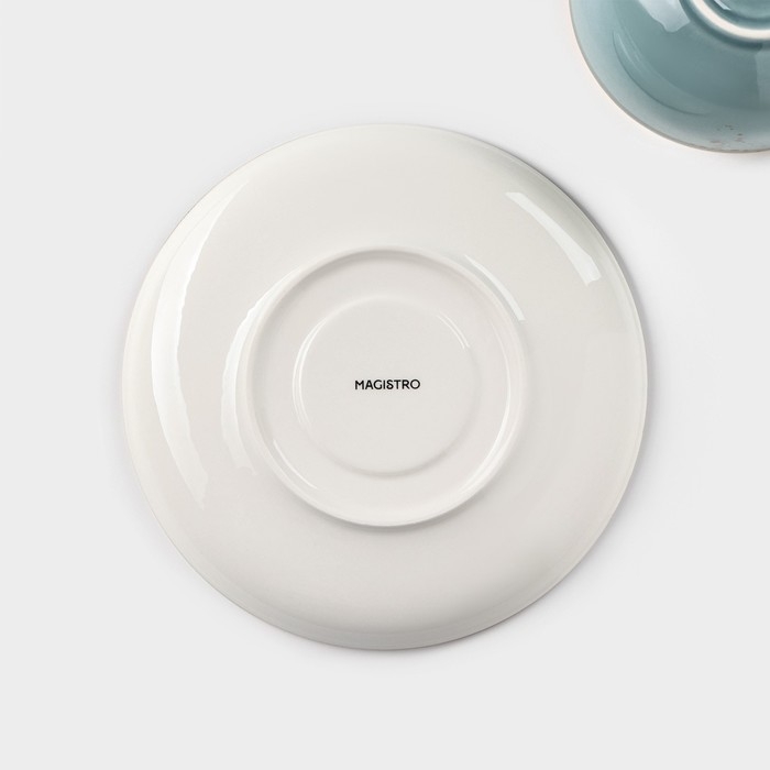 Чайная пара фарфоровая Magistro &laquo;Церера&raquo;, 2 предмета: чашка 250 мл, блюдце d=16,5 см, цвет голубой