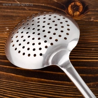 Шумовка для казана узбекская 53см, диаметр 15см, светлая деревянная ручка Шумовка для казана узбекская 53см, диаметр 15см, светлая деревянная ручка