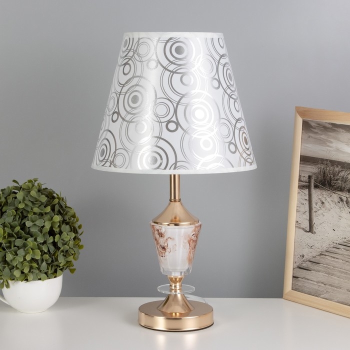 Настольная лампа Вива E27 40Вт золото 25х25х47 см RISALUX Настольная лампа Вива E27 40Вт золото 25х25х47 см RISALUX