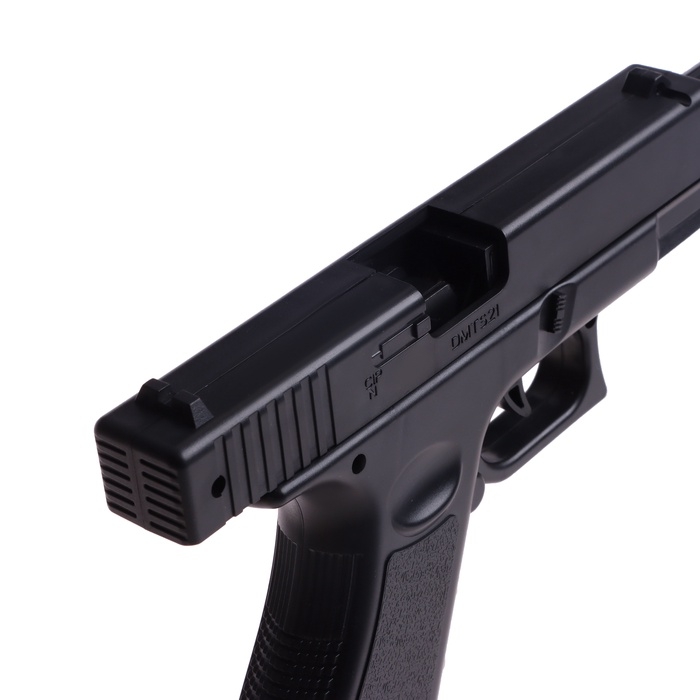 Пистолет &laquo;Глок&raquo;, мягкие пули и вылетающие гильзы, автоматическая перезарядка