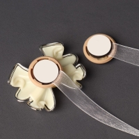 Подхват для штор «Бант», 6 × 5 см, цвет молочный Подхват для штор «Бант», 6 × 5 см, цвет молочный