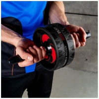 Ролик для пресса ONLYTOP, 38х17х17 см, с ковриком, цвет чёрный Ролик для пресса ONLYTOP, 38х17х17 см, с ковриком, цвет чёрный