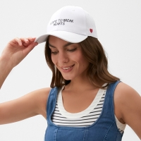 Кепка женская с вышивкой MIST Hearts, белый, р. 56-58 Кепка женская с вышивкой MIST Hearts, белый, р. 56-58