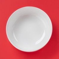 Салатник новогодний Доляна &laquo;Московский мишка&raquo;, 580 мл, 15,5&times;6 см, фарфор, цвет белый