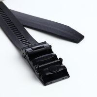 Ремень мужской, ширина 3,5 см, пряжка автомат, цвет чёрный Ремень мужской, ширина 3,5 см, пряжка автомат, цвет чёрный