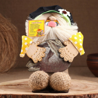 Оберег-домовой "Кузя в кепке, с караваем", 22х14х10 см МИКС Оберег-домовой "Кузя в кепке, с караваем", 22х14х10 см МИКС