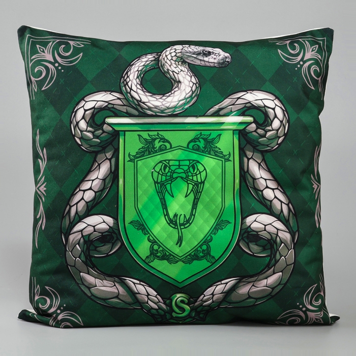 Подушка декоративная &laquo;Змея с гербом&raquo;, 40 см, на молнии
