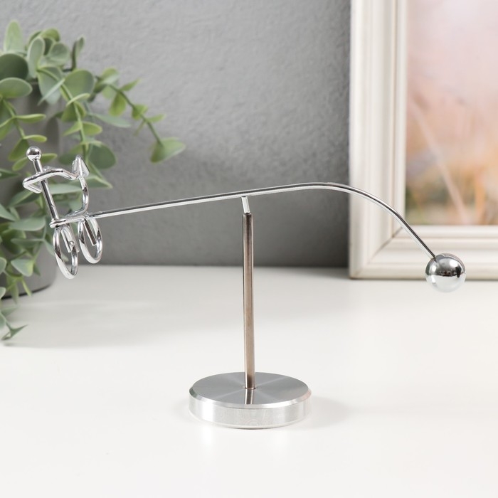 Маятник металл "Балансир. Велосипедист" 15,5х4,8х12,8 см