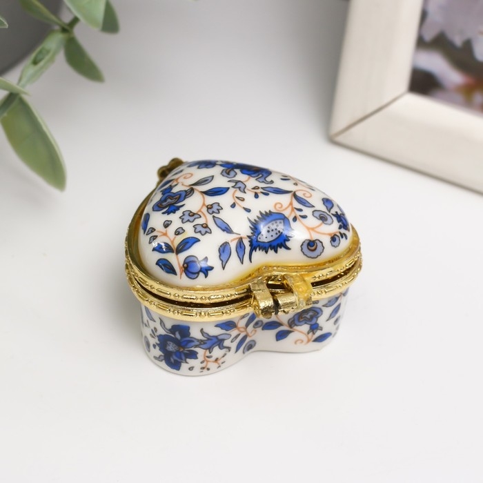 Шкатулка керамика сердце Шкатулка керамика сердце "Синие сказочные цветы" 4,2х4,7х3 см